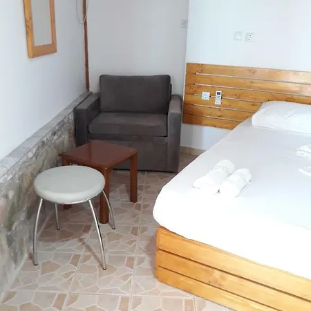 Beleris Vendégház Himara