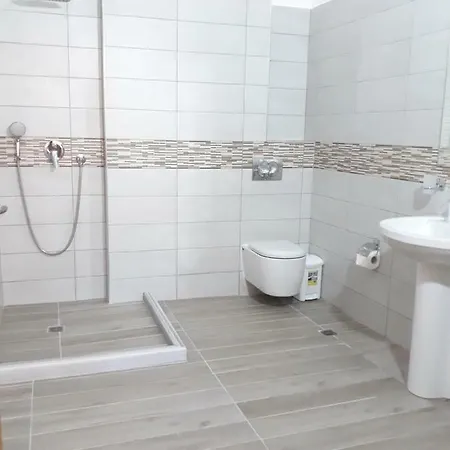 Beleris Guest house Himare