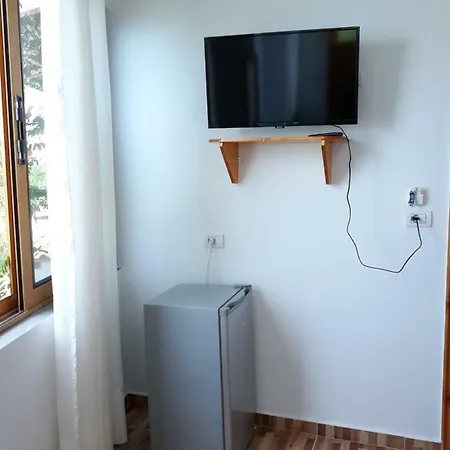 Beleris Guest house Himare