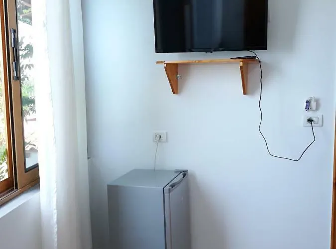 Beleris Guest house Himare